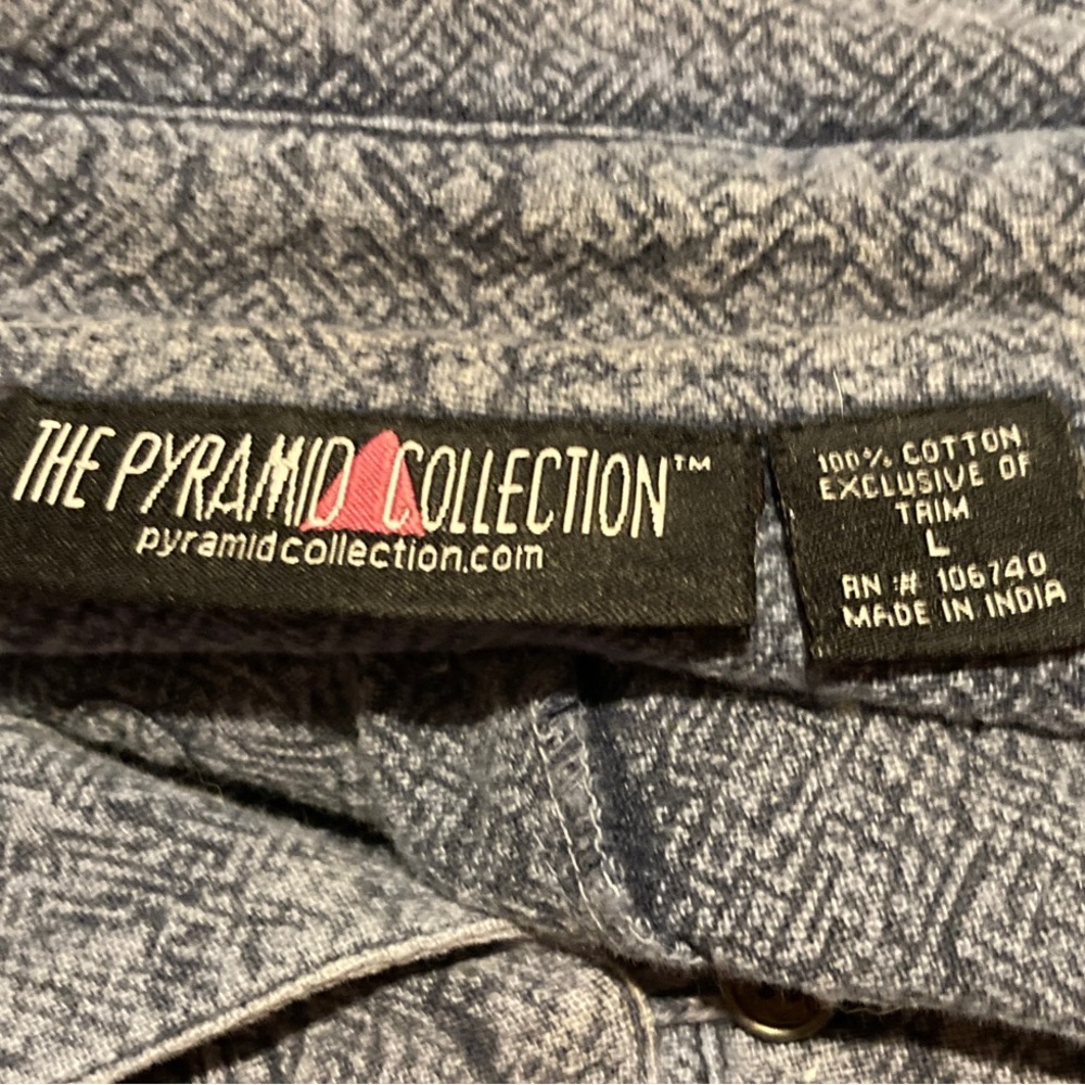 The Pyramid Collection Blue Embroidered Top - Picture 2 of 4